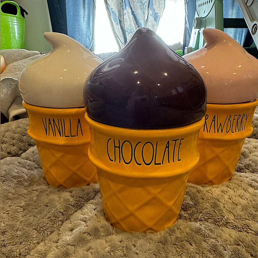 🕯️ Rae Dunn ice cream candles 🕯️
